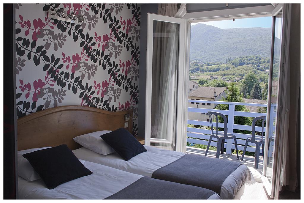 Logis Hotel Restaurant Le Castel Fleuri 생-장-앙-로양 외부 사진