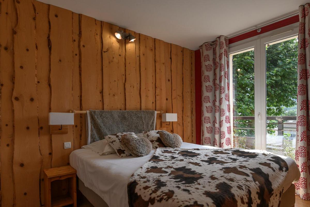 Logis Hotel Restaurant Le Castel Fleuri 생-장-앙-로양 외부 사진
