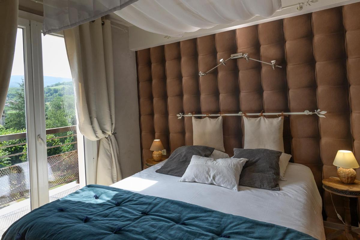 Logis Hotel Restaurant Le Castel Fleuri 생-장-앙-로양 외부 사진