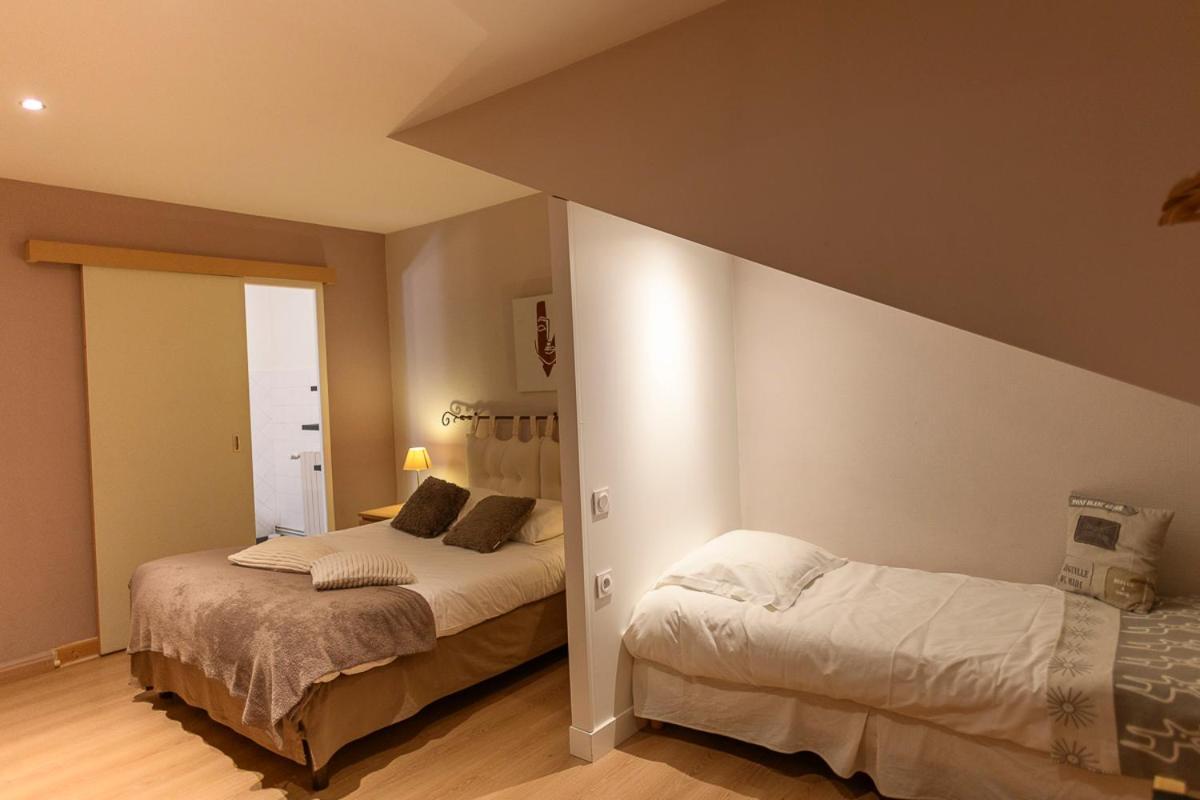 Logis Hotel Restaurant Le Castel Fleuri 생-장-앙-로양 외부 사진