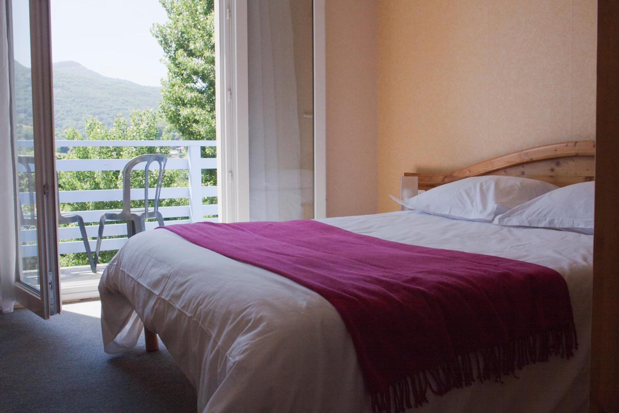 Logis Hotel Restaurant Le Castel Fleuri 생-장-앙-로양 외부 사진