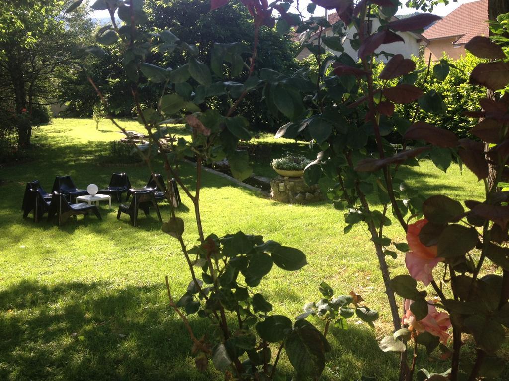 Logis Hotel Restaurant Le Castel Fleuri 생-장-앙-로양 외부 사진