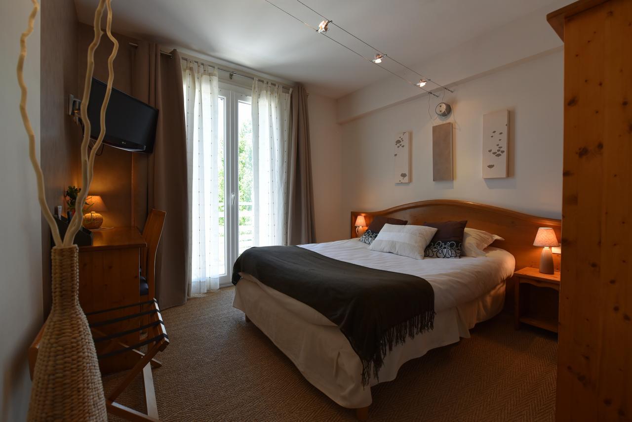 Logis Hotel Restaurant Le Castel Fleuri 생-장-앙-로양 외부 사진