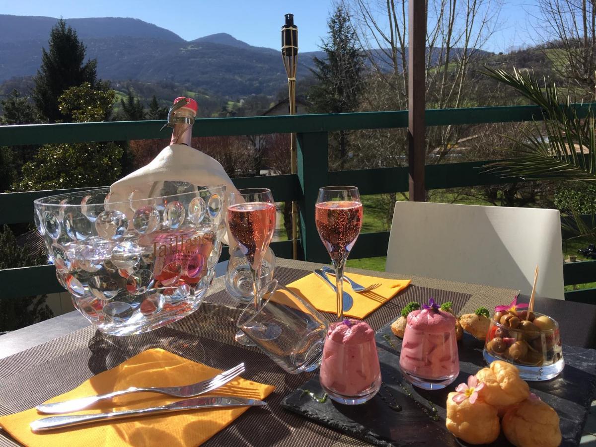 Logis Hotel Restaurant Le Castel Fleuri 생-장-앙-로양 외부 사진